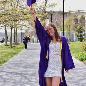 Meet your Posher, Hannah